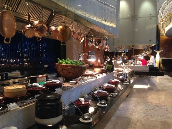  Breakfast at The Address Downtown,24 Hours in Downtown Dubai: The Top 11 Must-Do Activities
