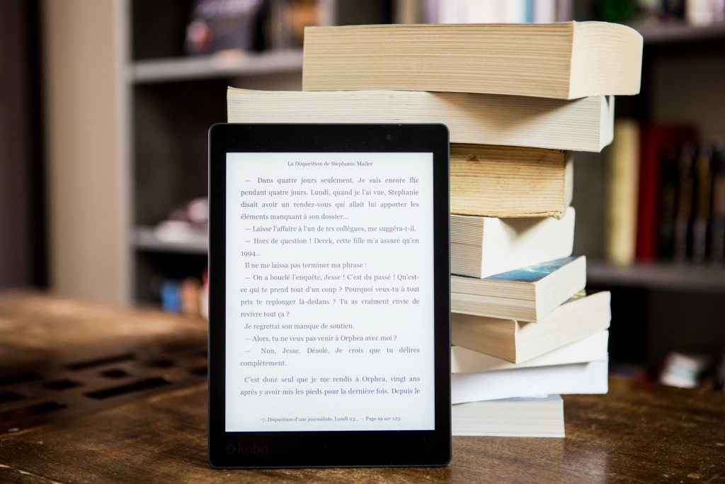 Carry books with you when travelling to dubai