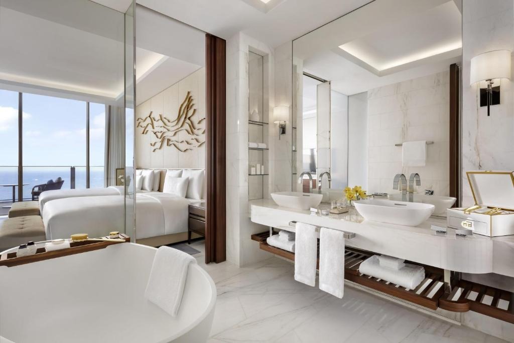 Atlantis The Royal, one the best luxury resorts in Dubai.