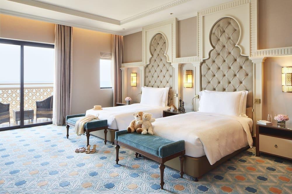 Jumeirah Al Qasr, one the best luxury resorts in Dubai.