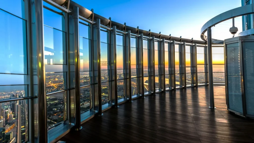 What to do in dubai for three days, visit the burj khalifa