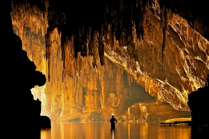 Tham Lod Cave