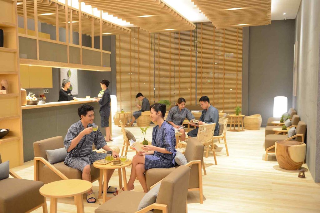 lets-relax-spa-bangkok