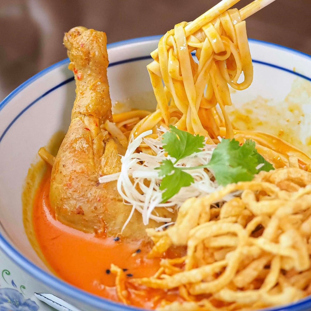 Khao Soi, Must-Try Market Dishes in Bangkok