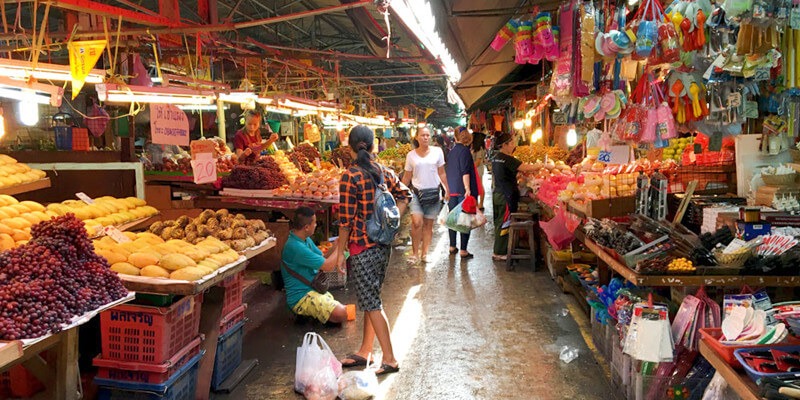 Khlong Toei Fresh Market, Hidden Gems of Bangkok You’ve Never Heard Of (But Should Visit)

