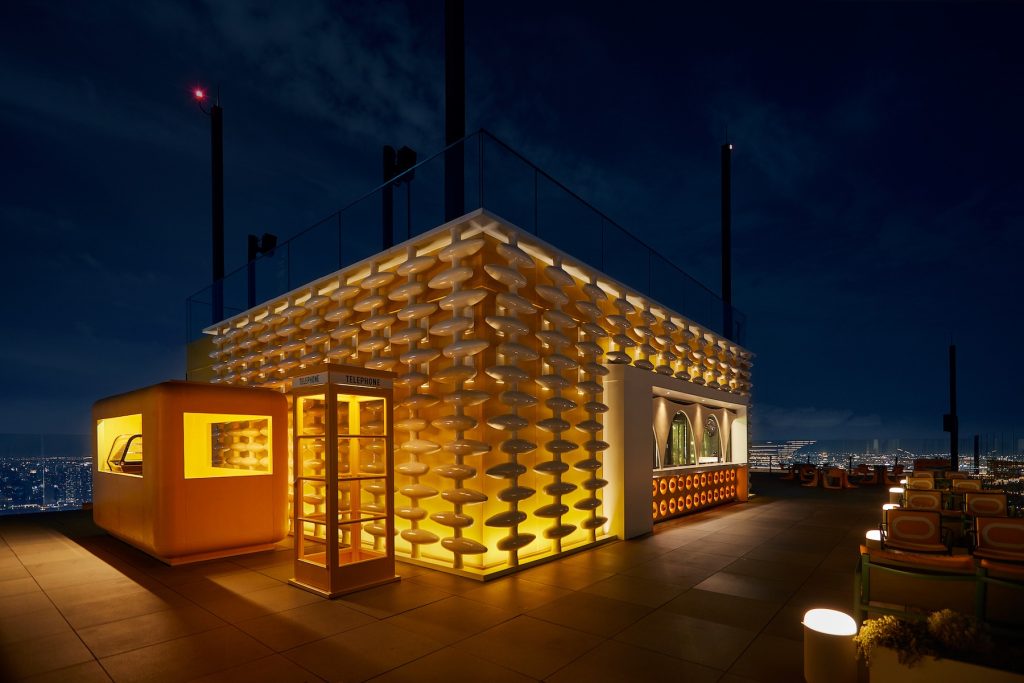 Ojo & Sky Beach at The Standard Bangkok Mahanakhon, Rooftop Bars in Bangkok