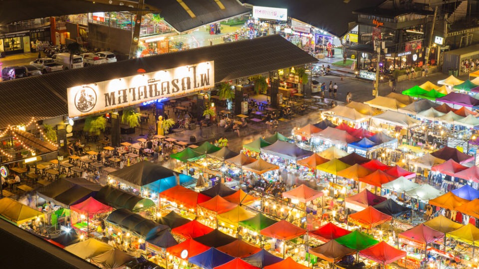 Rot Fai Market Ratchada,