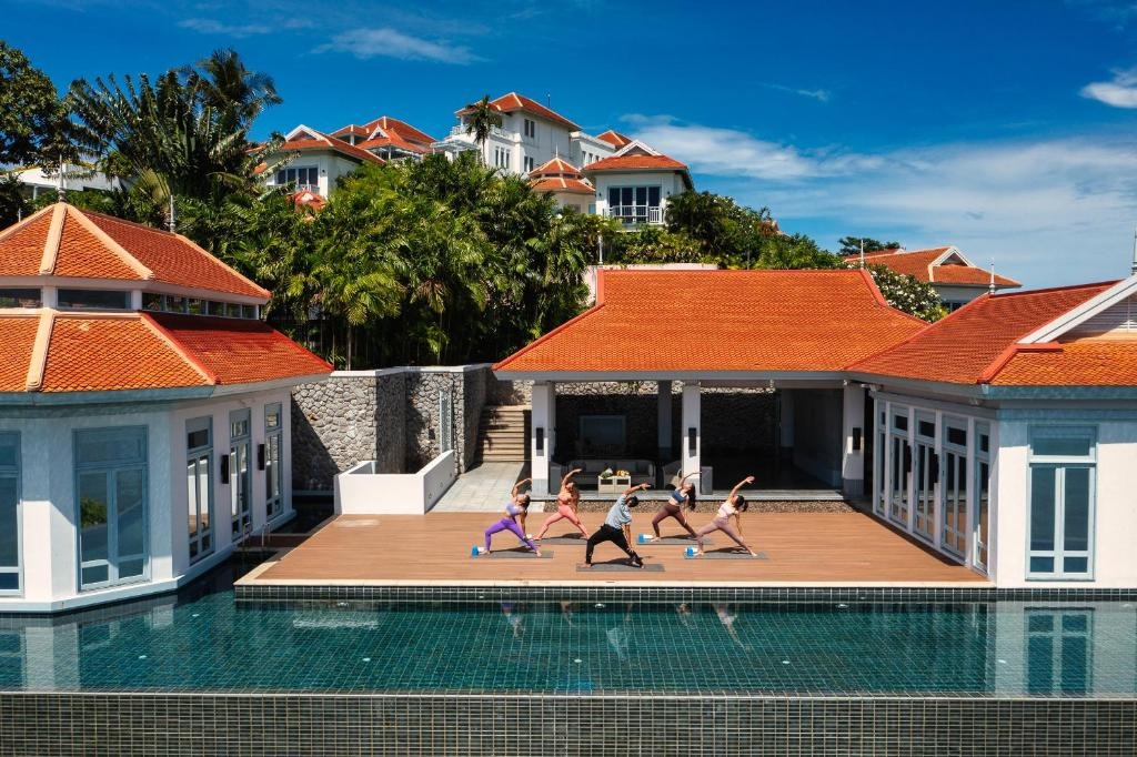 Best Wellness Retreats in Phuket for Yoga, Detox & Beach Healing Escapes