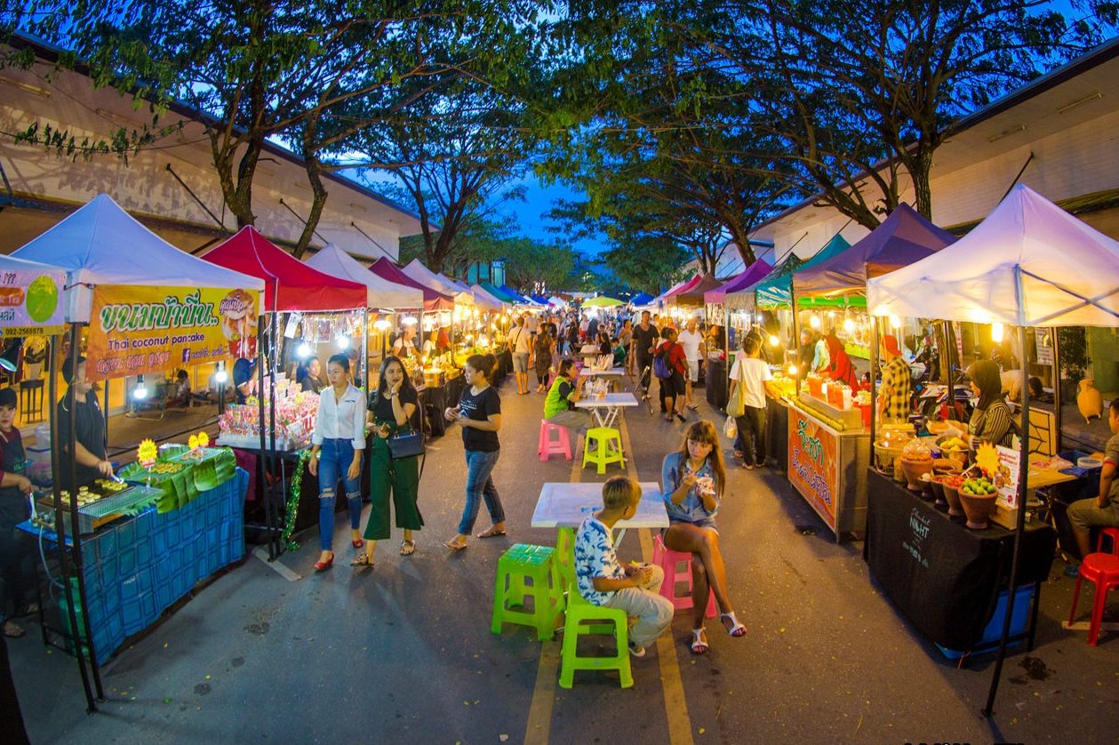 Fun Friday Avenue Market , Night Markets in Phuket