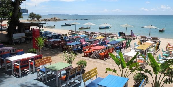 Beachfront Lunch at Pattaya Beach