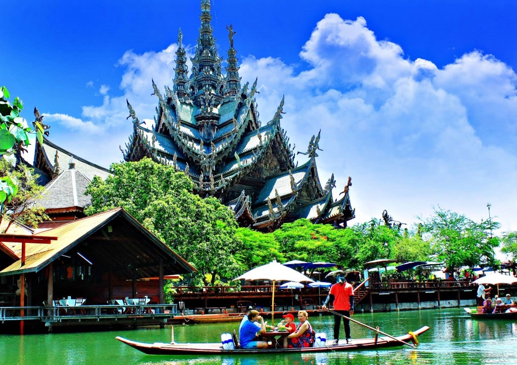 Sanctuary of Truth, Pattaya