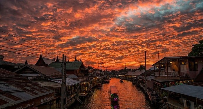 Amphawa Floating Market