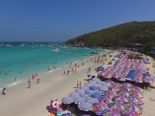 Tawaen Beach Resort