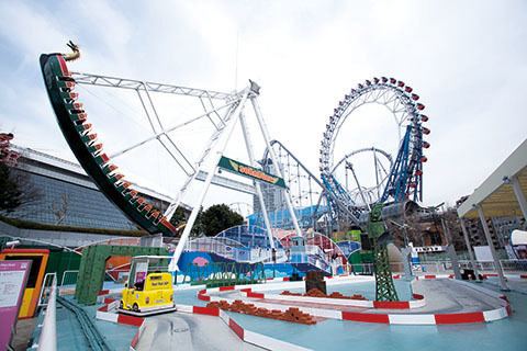 What are the jump shop attractions you need to visit after One piece day.