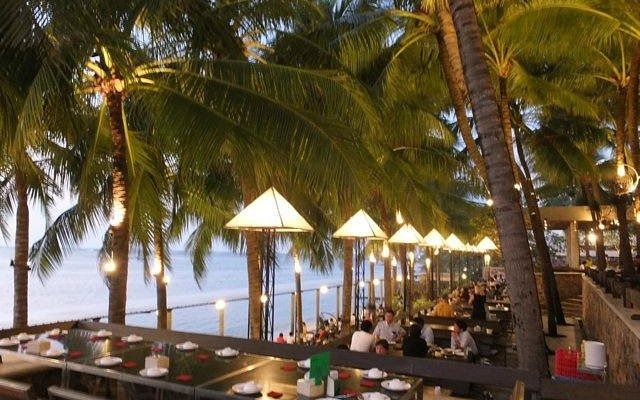 Mum Aroi, Pattaya