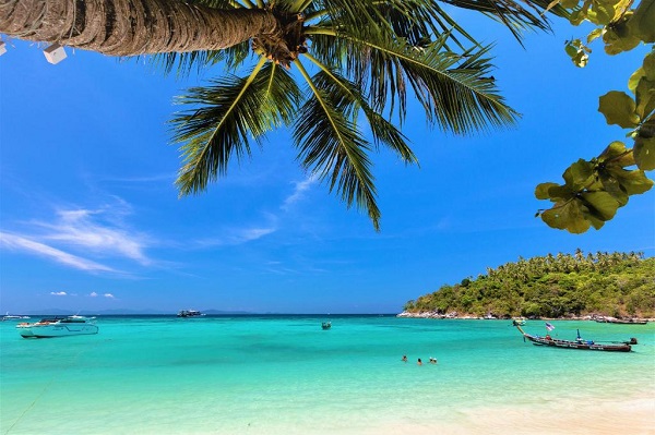 Best Snorkeling Spots in & Around Phuket