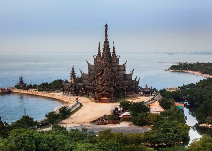 Sanctuary of truth, Pattaya