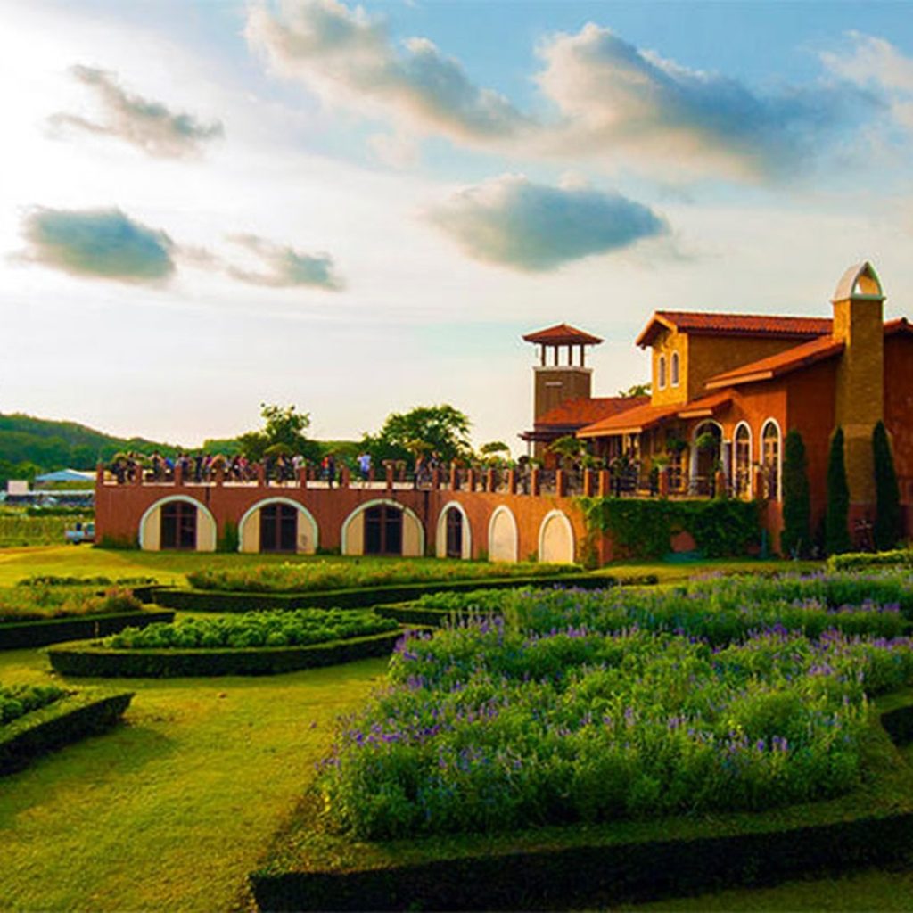 Silverlake Vineyard, Pattaya