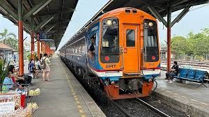 Train to pattaya