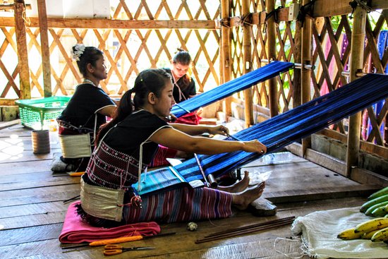 Living Traditions with Local Communities in chiang mai