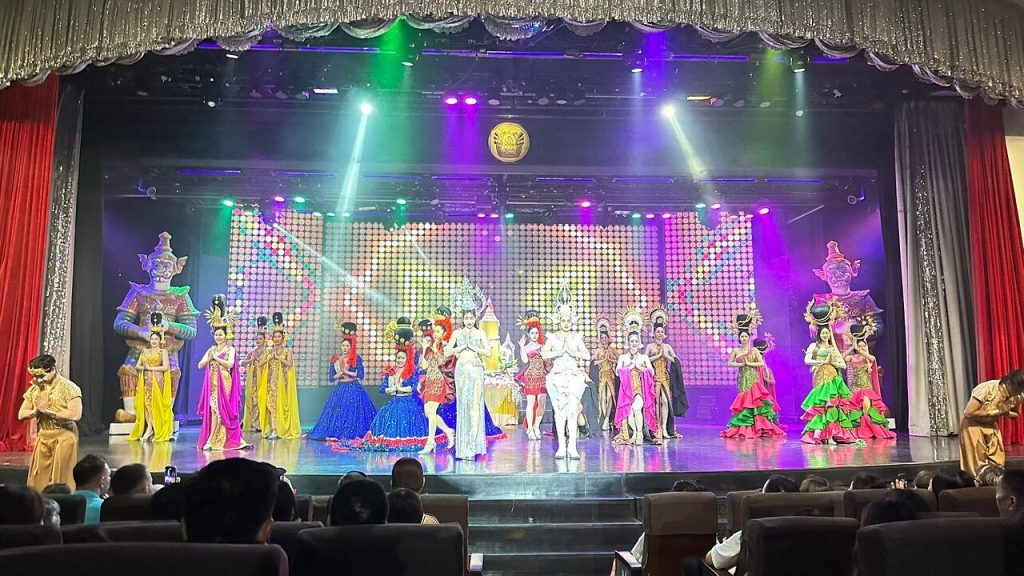 Golden Dome Cabaret Show Seating Plan