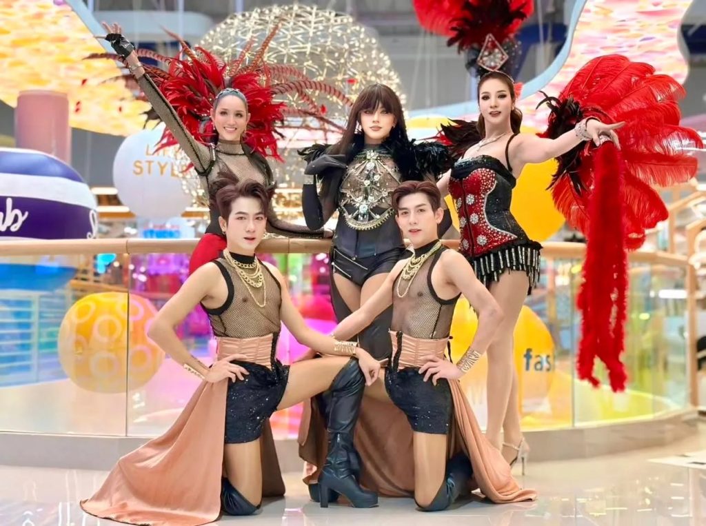 Golden Dome Cabaret Show Thailand