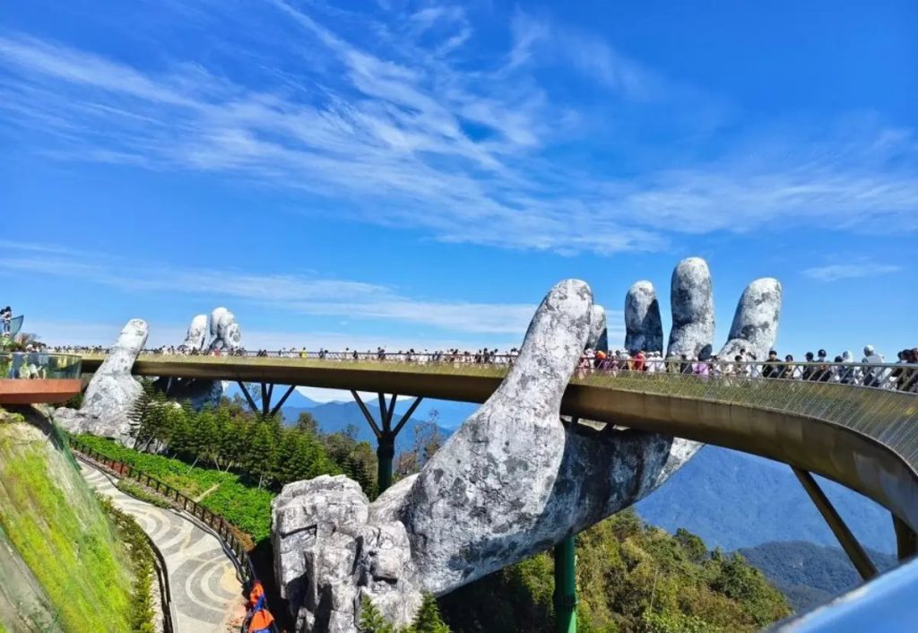 Ba Na Hills and the Golden Bridge, Da Nang