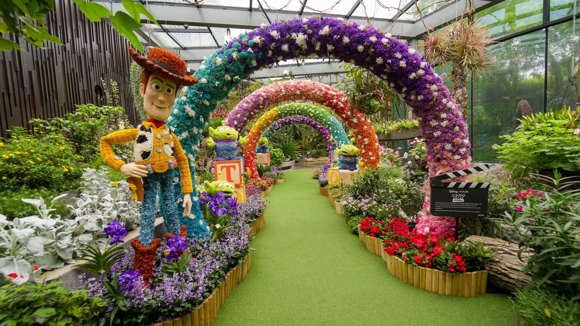 Floral Fantasy Gardens by the Bay
