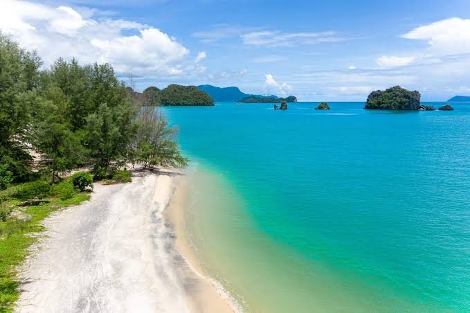 Tanjung Rhu Beach Langkawi