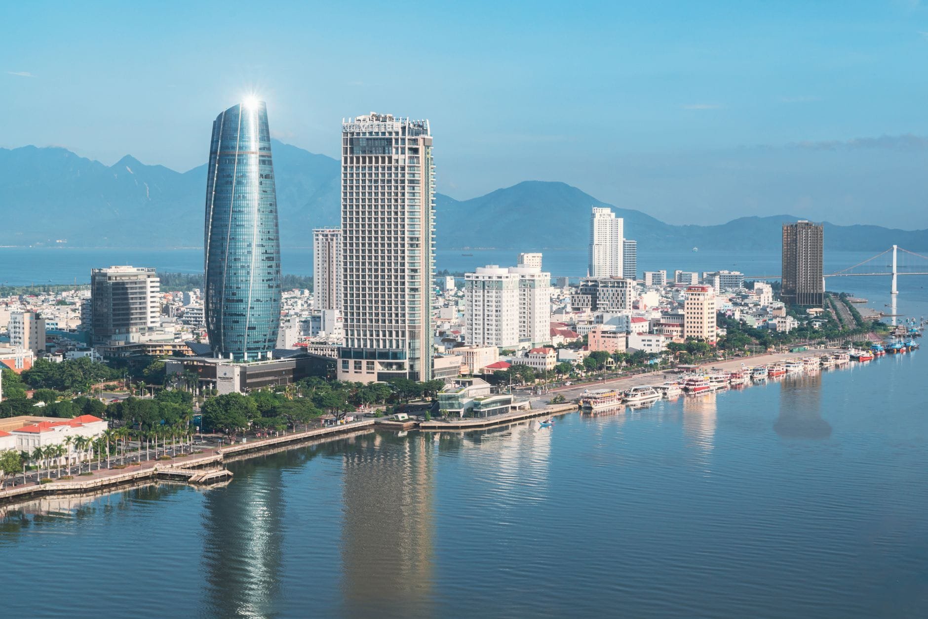 The Han River corridor, Da Nang