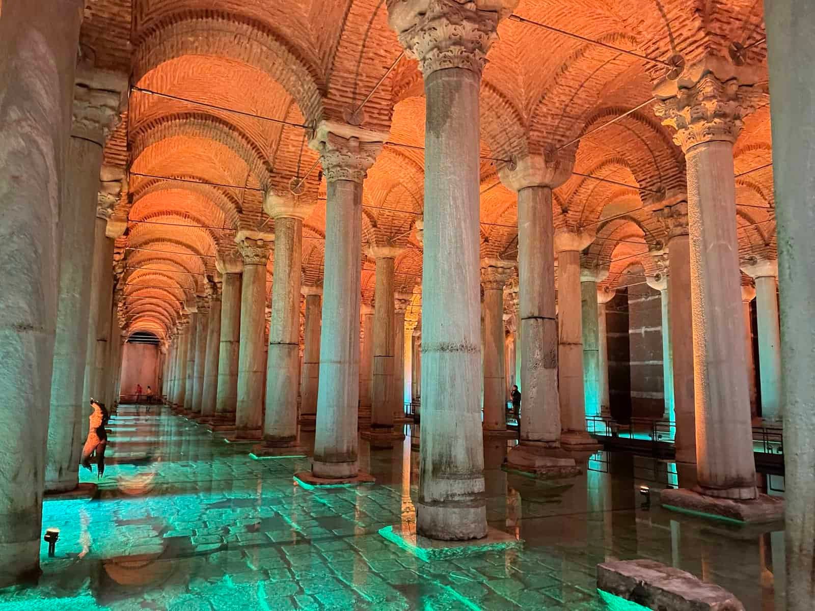 Basilica Cistern (Yerebatan Sarnici) , Istanbul