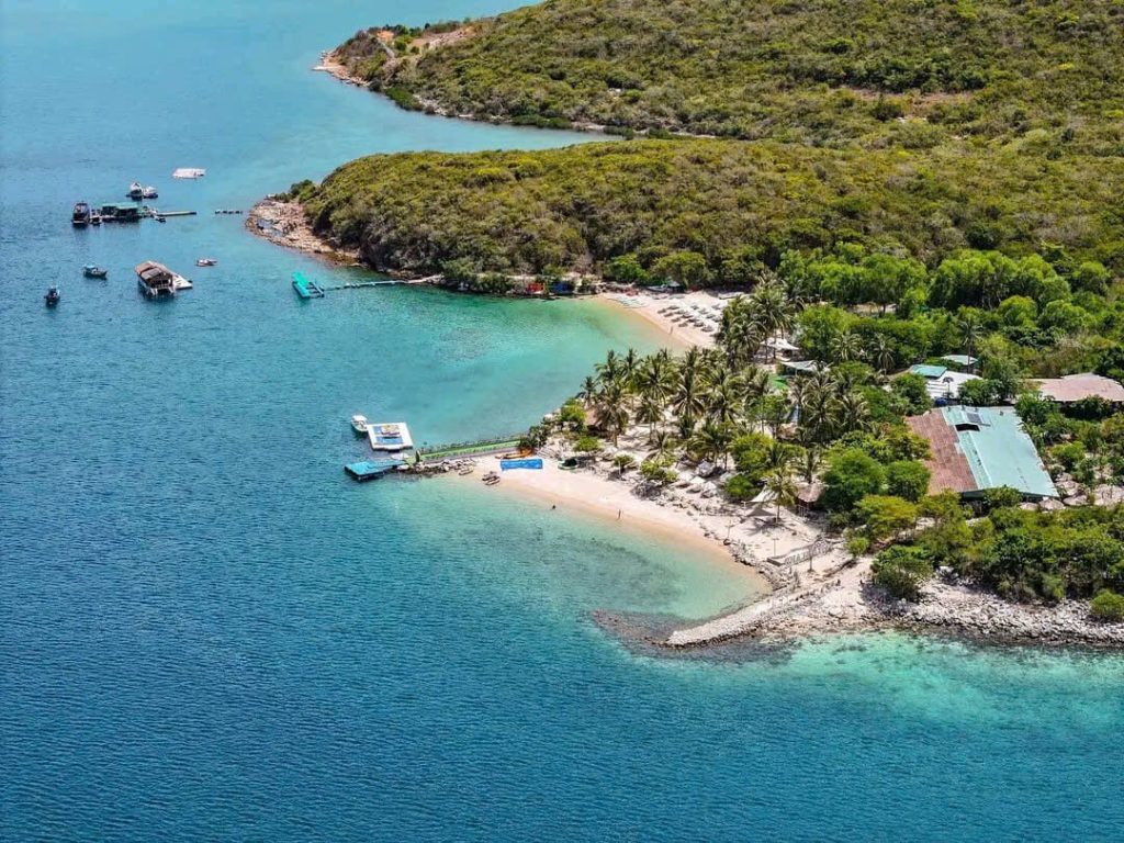 Green Oasis Beach, Nha Trang