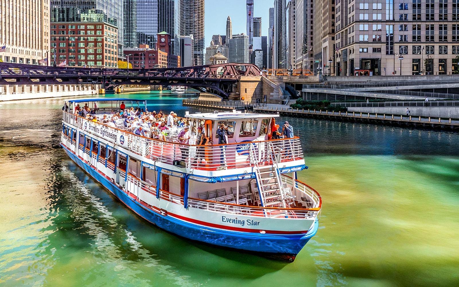The Chicago River Architecture Boat Tour