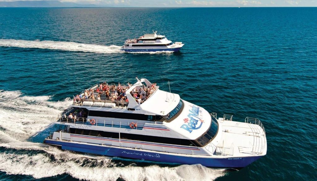 Reef Magic Pontoon, Cairns