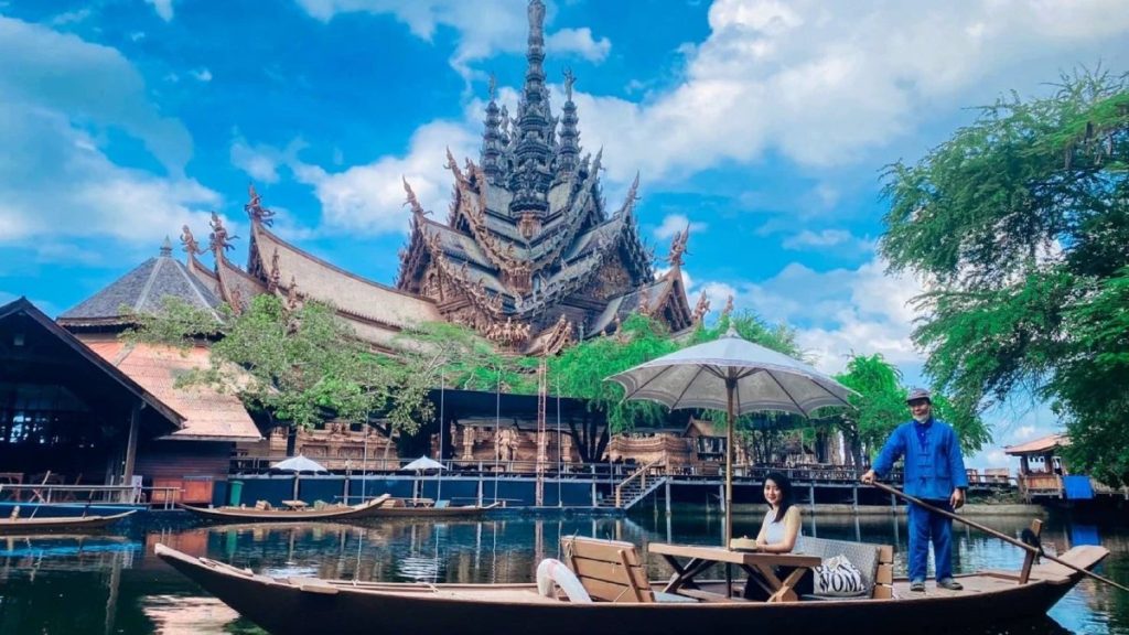 Sanctuary of Truth, Pattaya