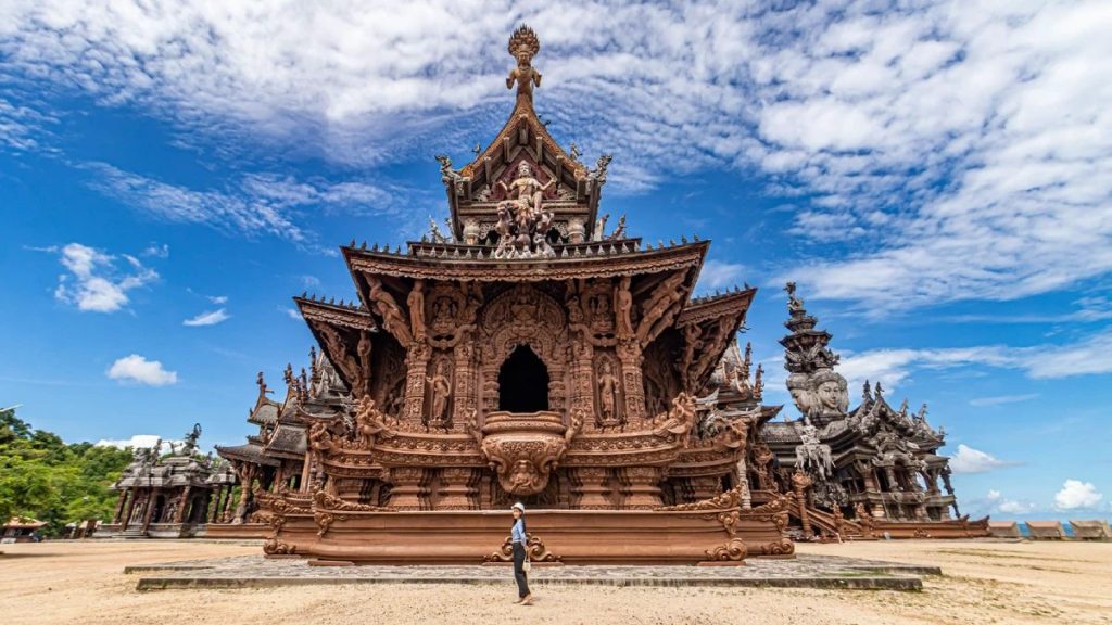Sanctuary of Truth, Pattaya